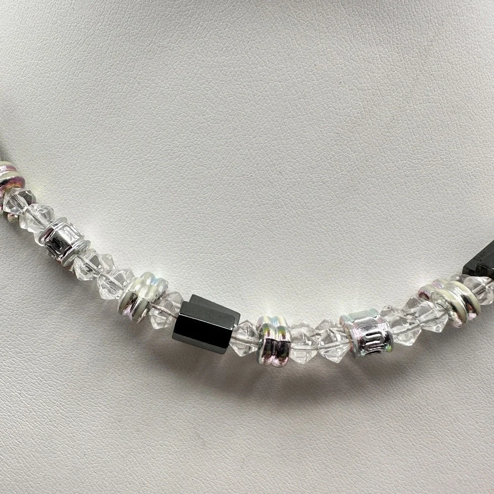 Vintage‎ 90s Silver Tone Clear Glass & Hematite Beaded Necklace Women's Jewelry